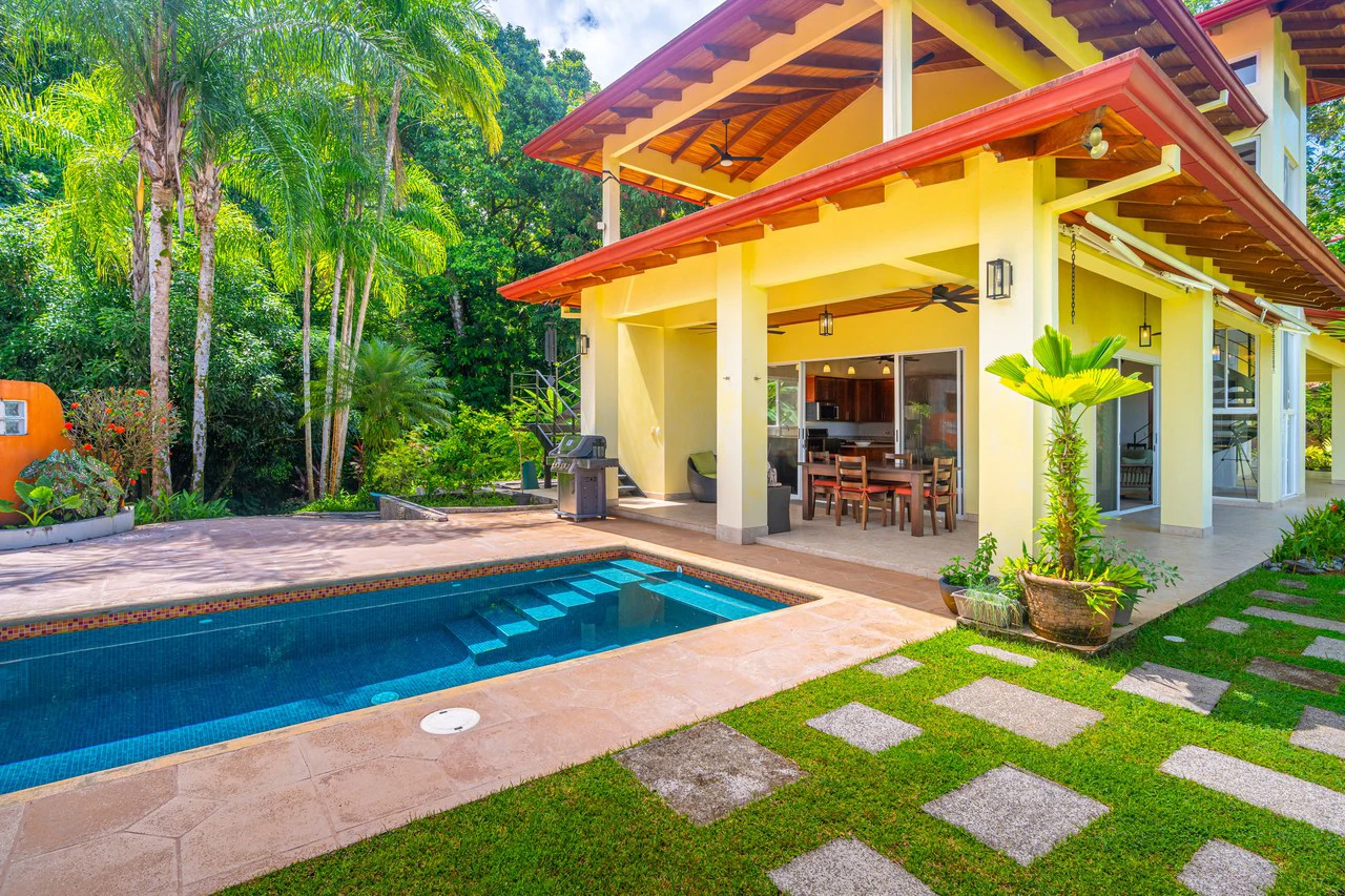 Casa de Orquideas: Mountains, Ocean and Jungle with Privacy In Gated Community, Ojochal - Gallery image 9
