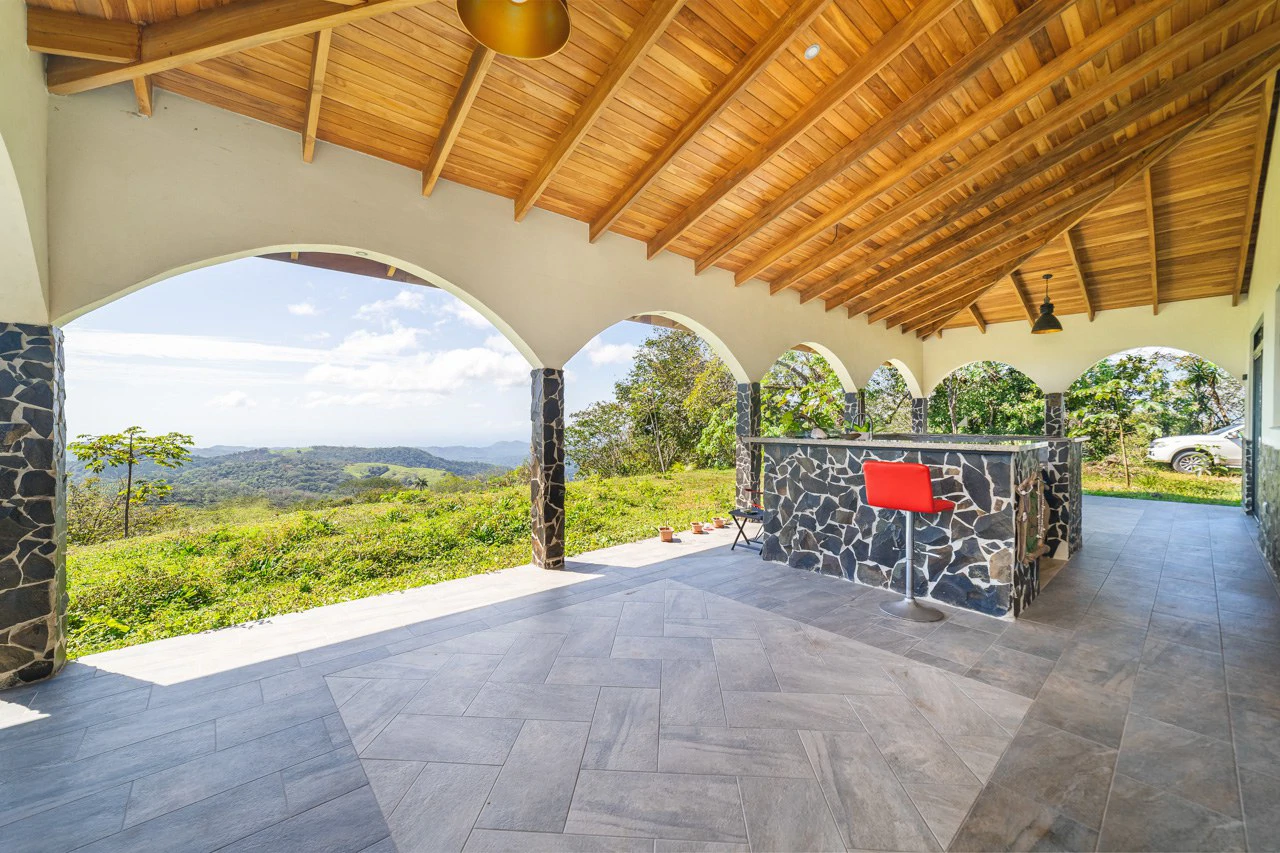 Altos de Socorro: Hilltop Farm with Expansive Ocean Views - Gallery image 30