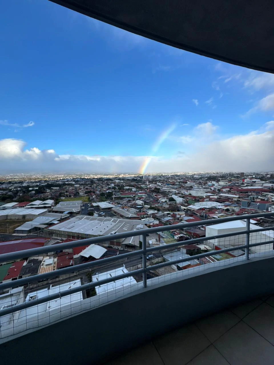 Excellent Investment: Modern 2-Bedroom Apartment with Panoramic Capital Views - Gallery image 11
