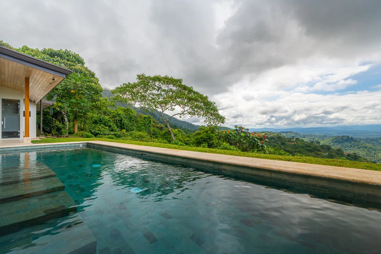 Cascada Sandalo Jaw Dropping Ocean Views!: Mountain House For Sale in Tres Rios - Gallery image 10