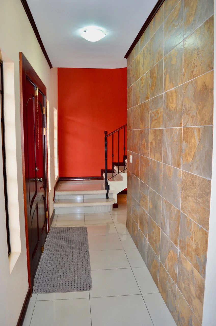 Gorgeous 4 Bedroom house for sale in Santo Domingo de Heredia - Gallery image 19
