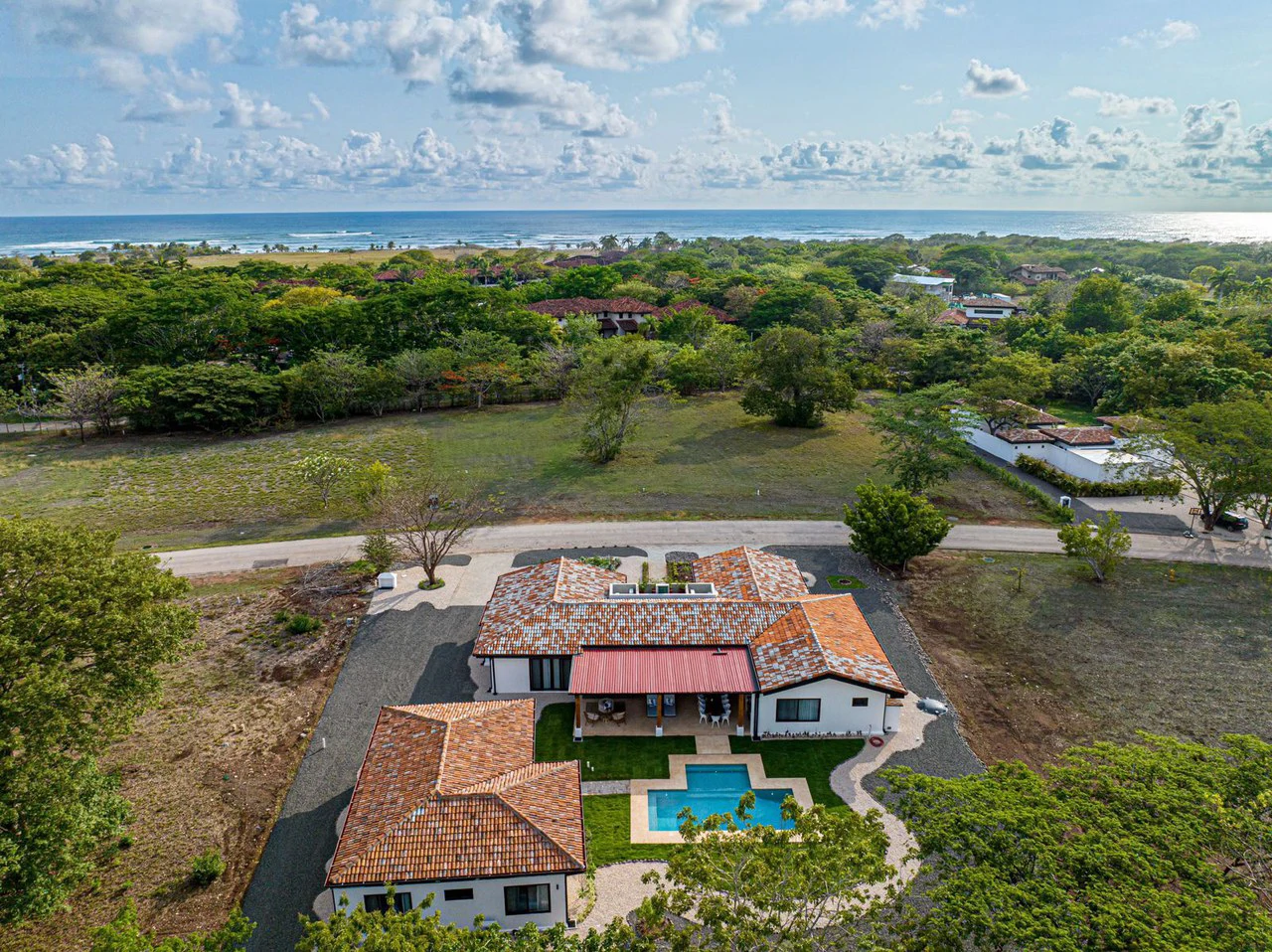 Near the Coast House For Sale in Hacienda Pinilla - Gallery image 2