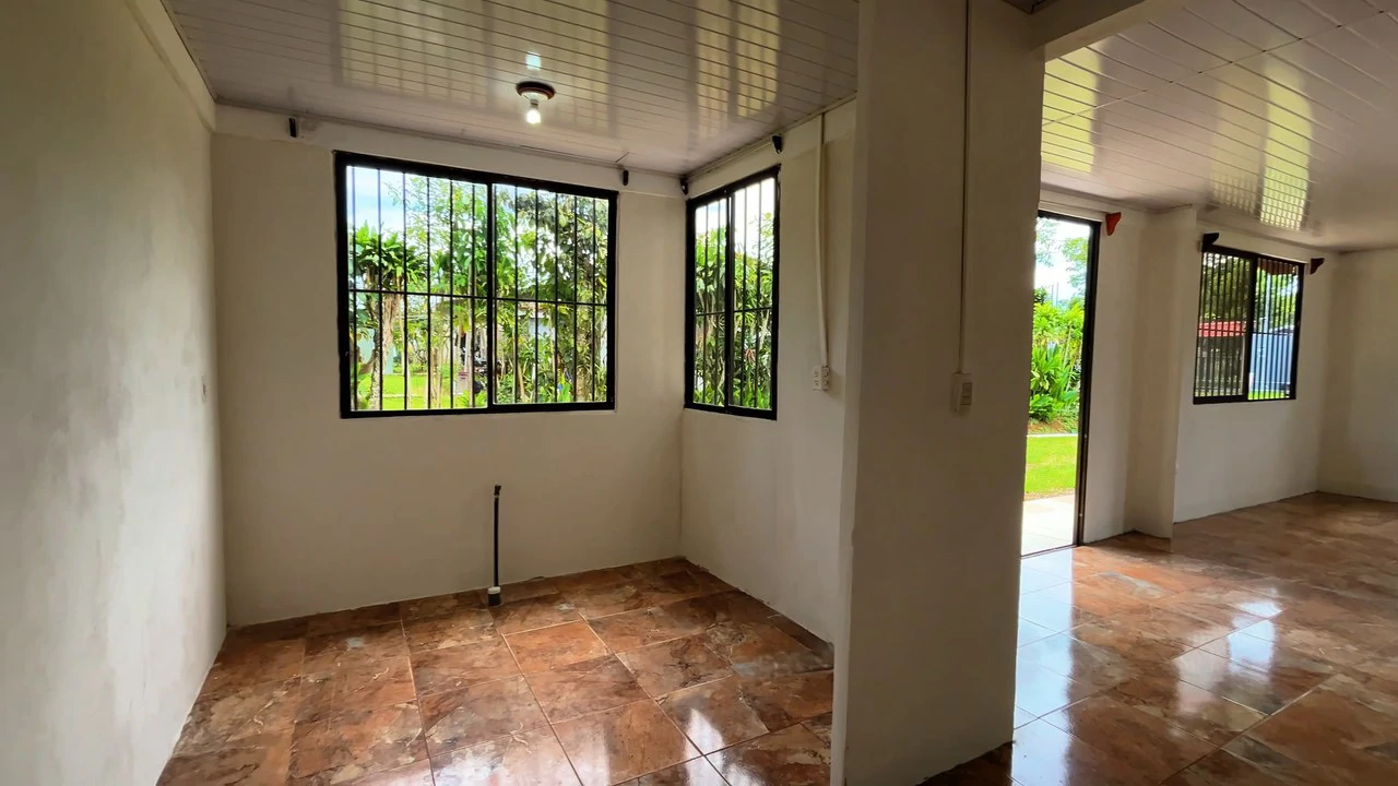 House For Sale in Daniel Flores - Gallery image 23