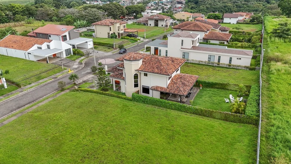 Terreno de 517m2 en Condominio Los Castillos, La Guácima: Home Construction Site For Sale in La Guácima - Gallery image 7