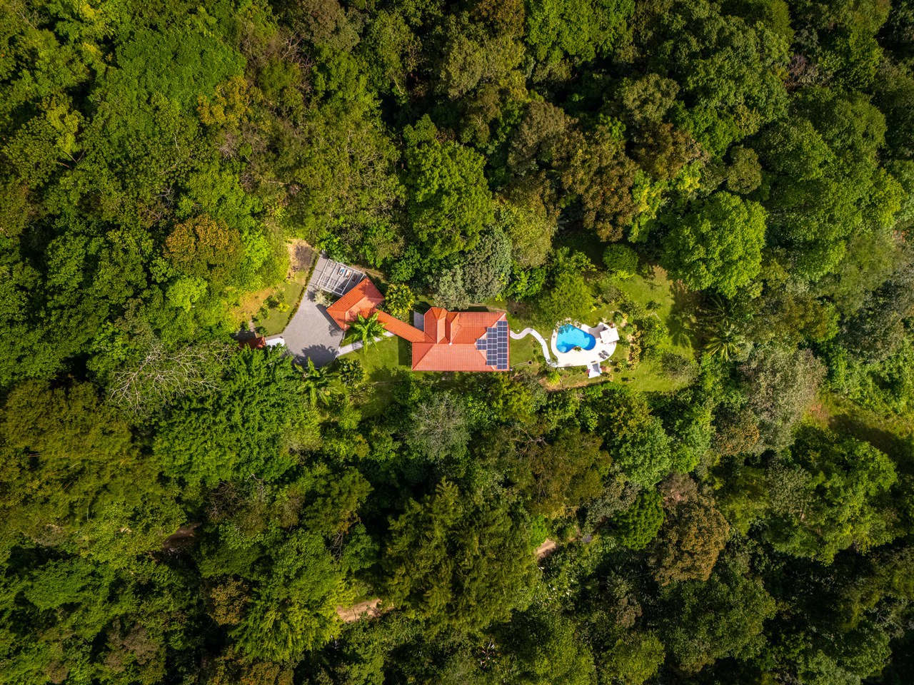 Villa Allamanda: Privacy Galore, Ocean, Jungle and Mountain Views - Gallery image 6