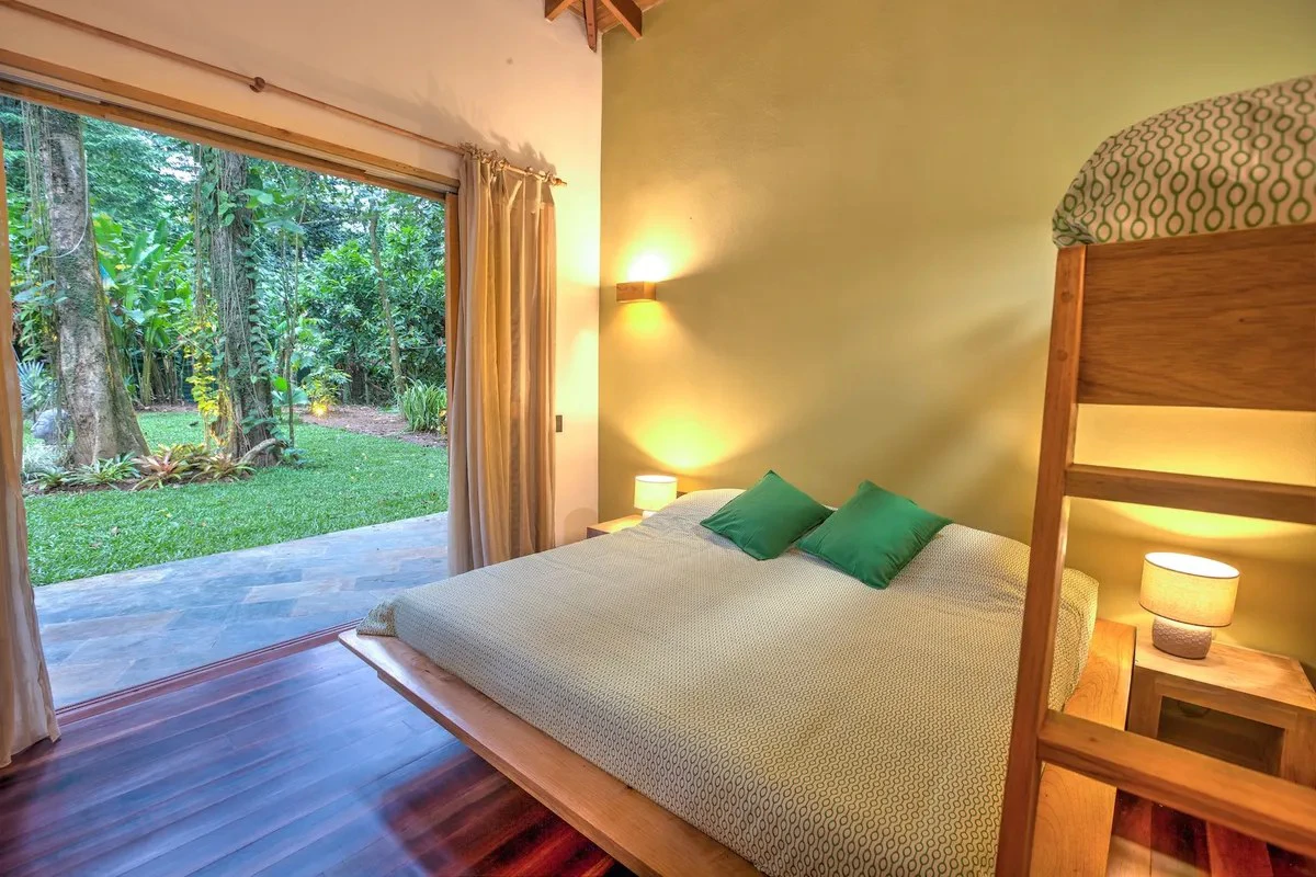 ID 1073: Villa Cabu - Luxury Airbnb Rental with Pool in Playa Chiquita - Gallery image 7