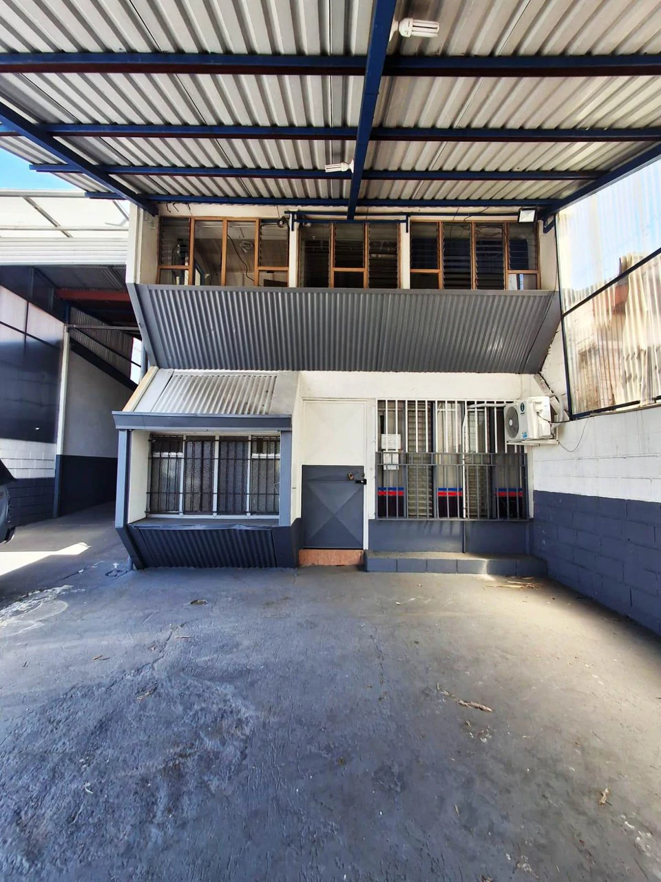 Bodega in Grecia: 400 m2 Warehouse for Sale! - Gallery image 8