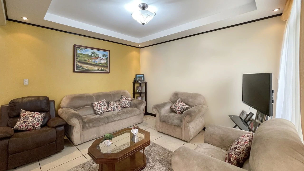 House for sale in Grecia in gated community, Las Calas - Gallery image 2