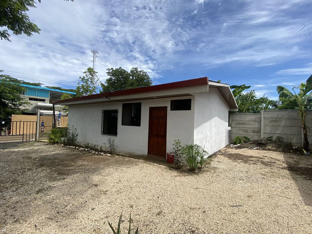 Casa Munoz: 3 Bedroom Home and 2 Unit Duplex with space for a pool, Located in El Canto de los Gavilanes - Gallery image 4