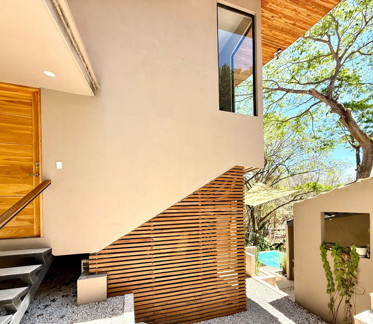 Casa Buddha (Casa Buda): Modern Tropical Home with Pool Near the Beach in Costa Rica  $365,000 - Gallery image 6