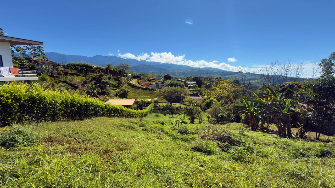 Countryside Home Construction Site For Sale in Miravalles - Gallery image 5