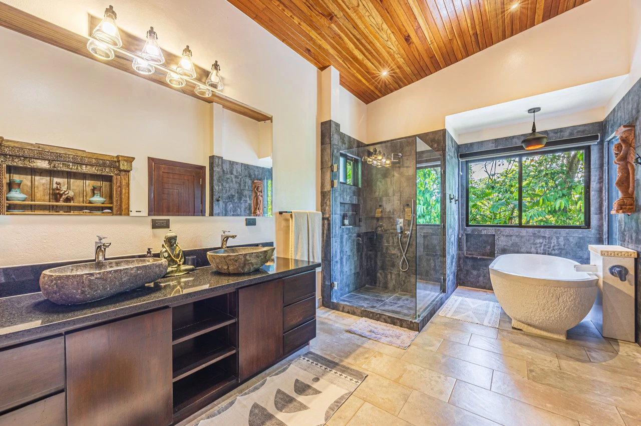 Casa Markissa: Luxury Oceanview Villa with Proven Rental Income. - Gallery image 5