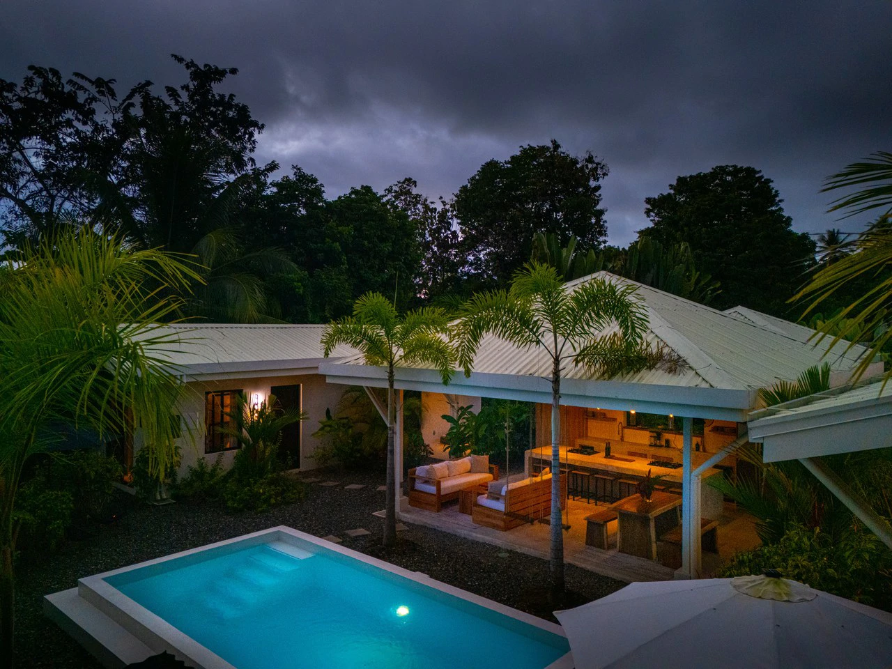 Income Ready Boutique Investment near Whale's Tail Beach - Gallery image 10