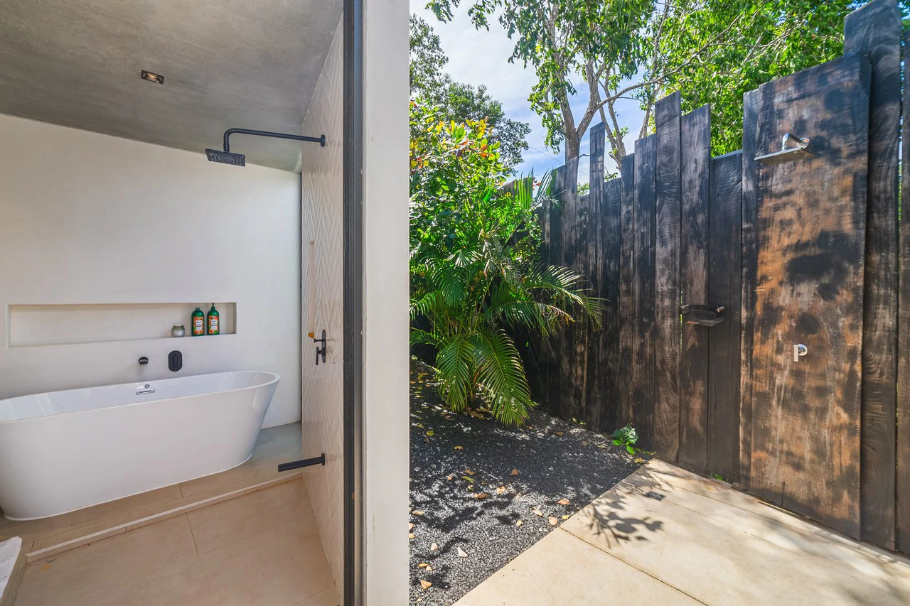Casa Ballena: Tropical Modern 3-Bed Home in Avellanas, Guanacaste - Gallery image 22