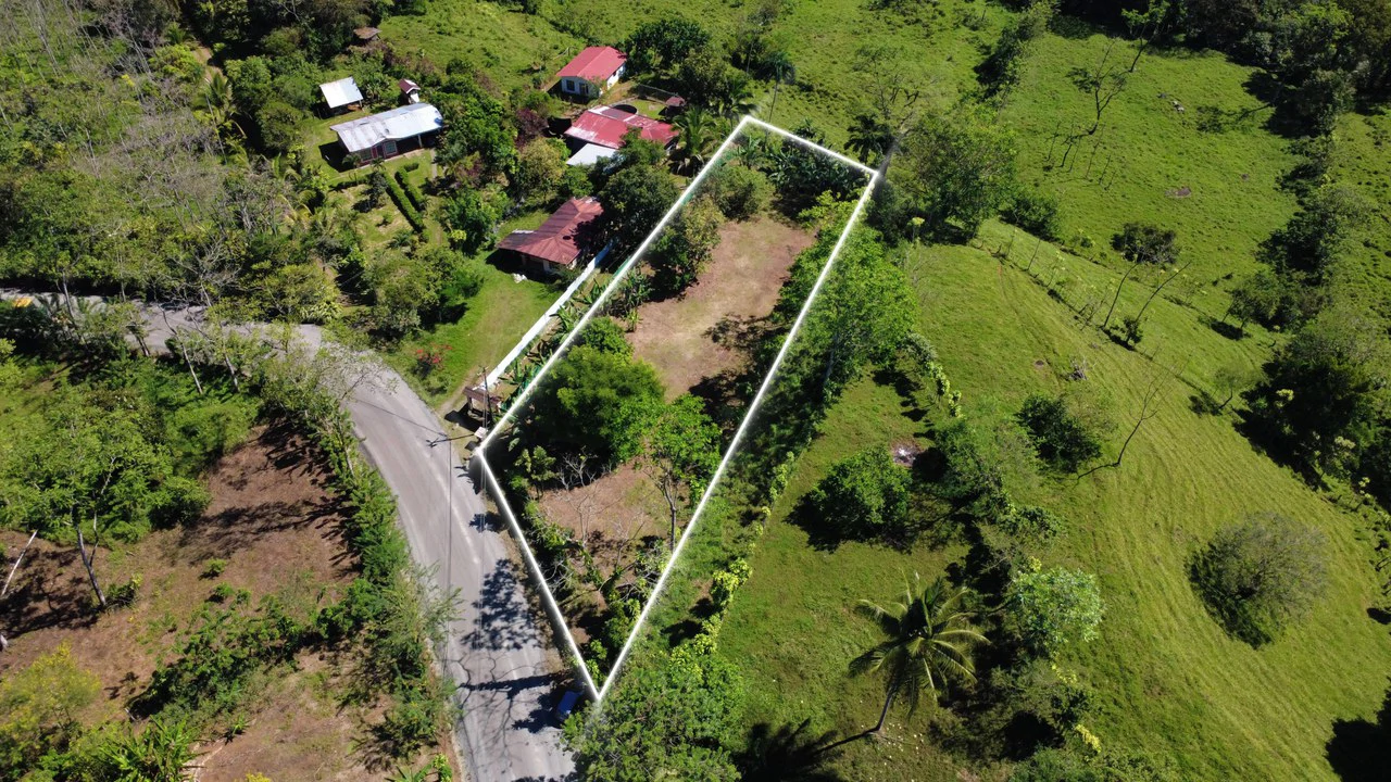 Countryside Home Construction Site For Sale in San Pedro - Gallery image 25
