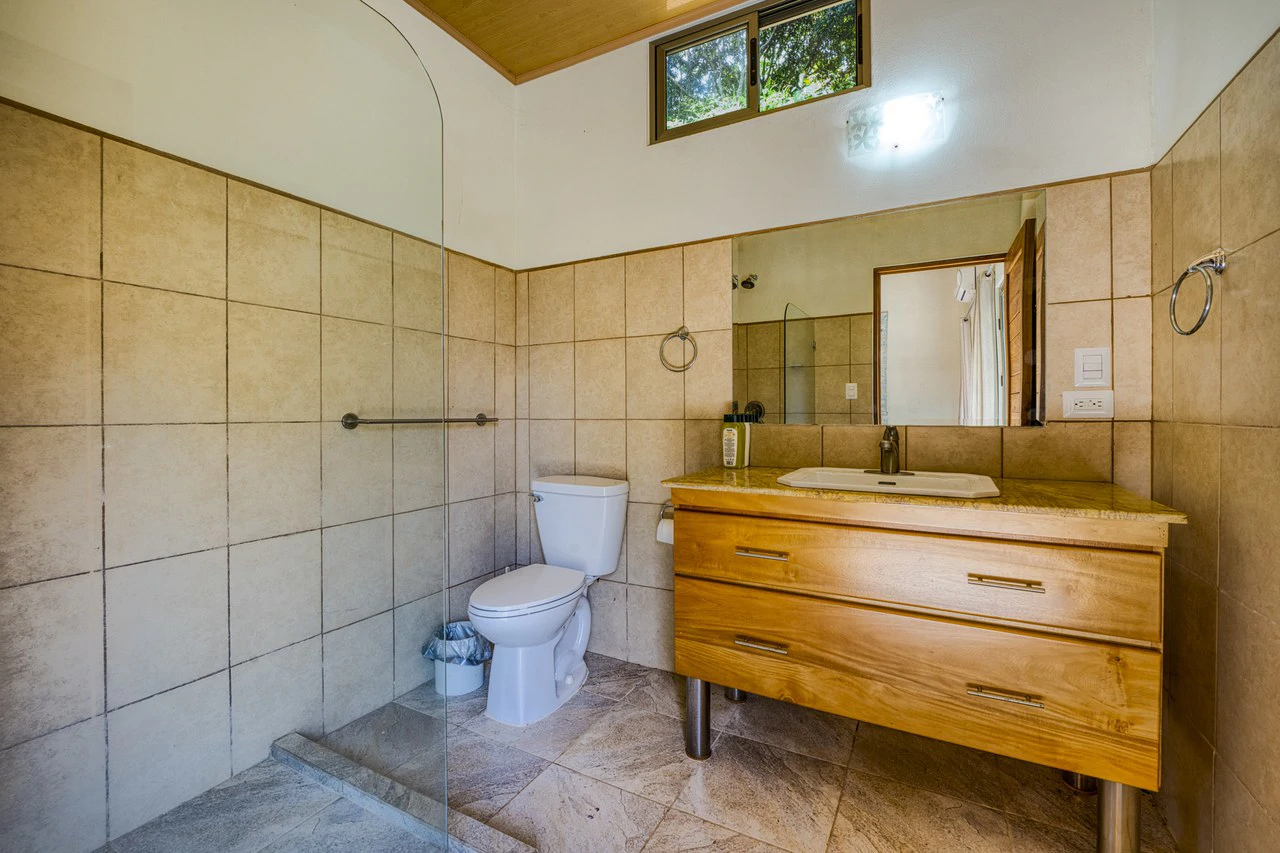 12.25 ACRES – 3 Bedroom 2 Story Ocean View Home 10 Min To The Beach!!! - Gallery image 18