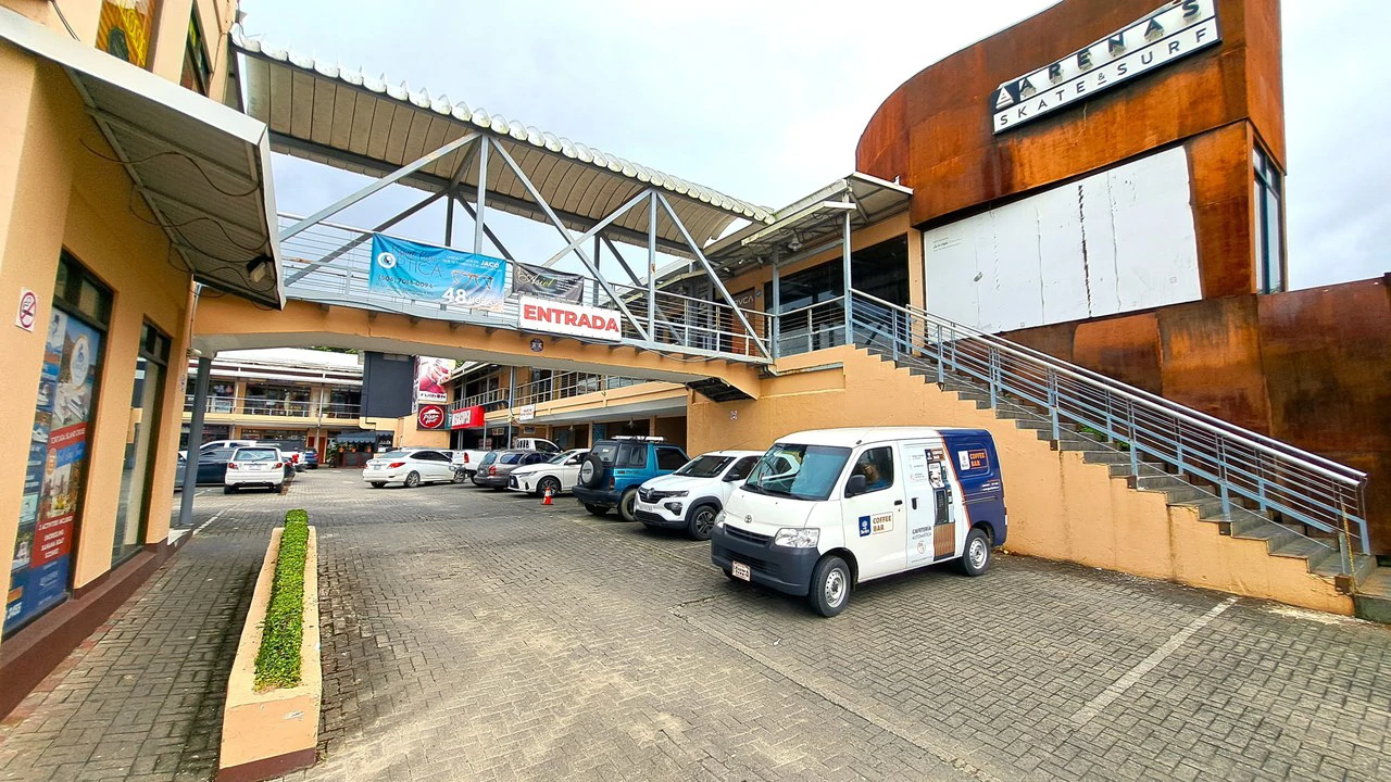 Shop Space with Loft in Jaco’s downtown Plaza Coral for Sale or Rent - Gallery image 16