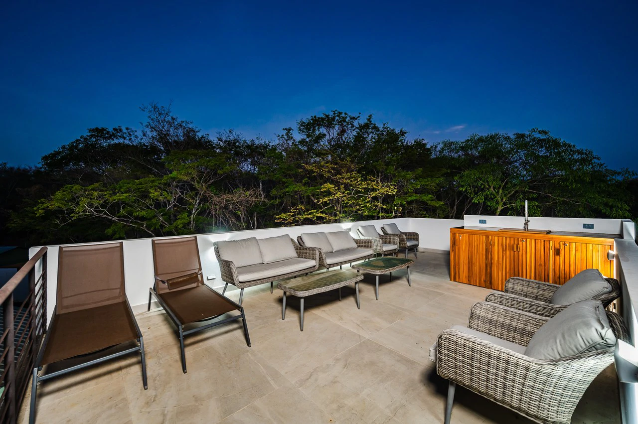 The Enclave: Ultra-Modern 5 Bedroom Villa Located Minutes From the Beach! - Gallery image 41