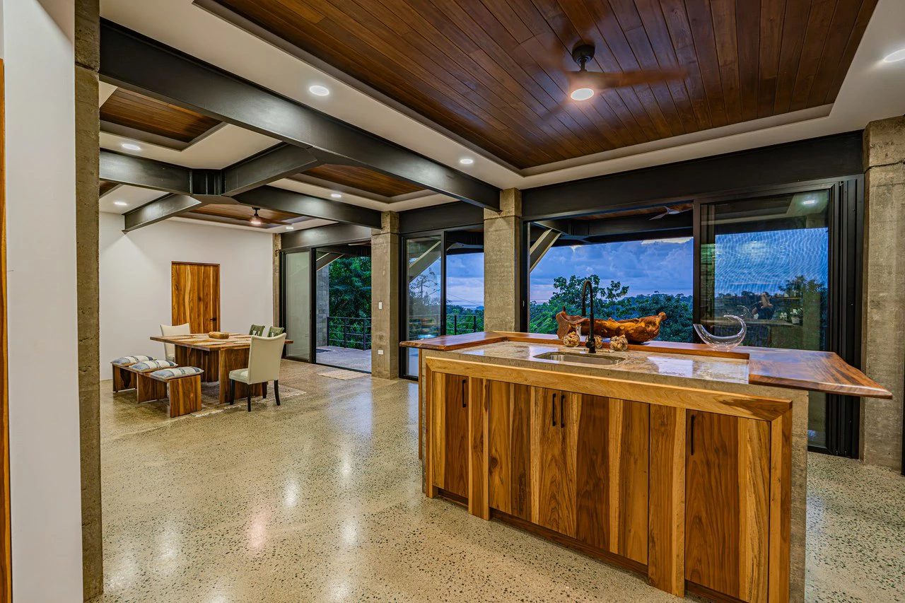 Casa Las Brisas Stunning Whale’s Tail Ocean View Home in Uvita - Gallery image 23