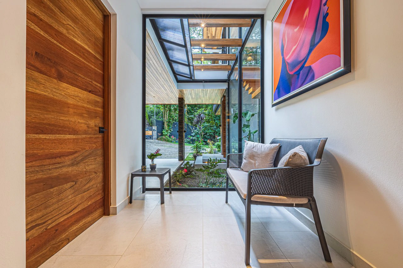 Casa Koules: Architectural 5-Bedroom Oceanview Estate in Prestigious Costa Verde Estates - Gallery image 27