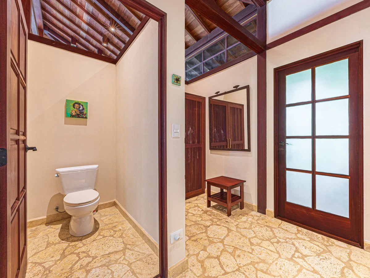 1.37 ACRES – 2 Bedroom Bali Style Home With Pool And THE BEST Ocean View!!!!! - Gallery image 32
