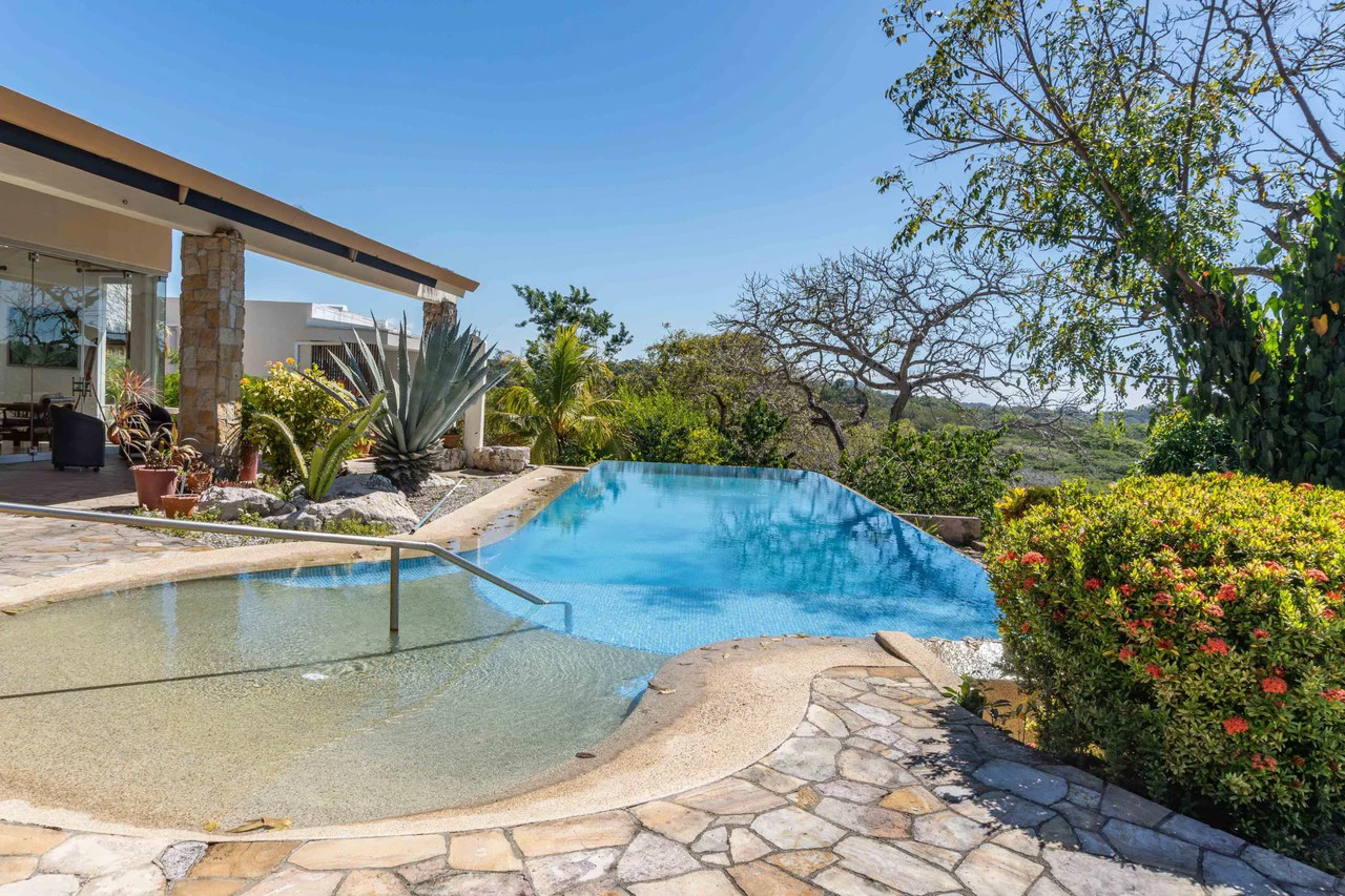 Vista Bahia Estate - Exceptional Luxury Opportunity - Gallery image 3