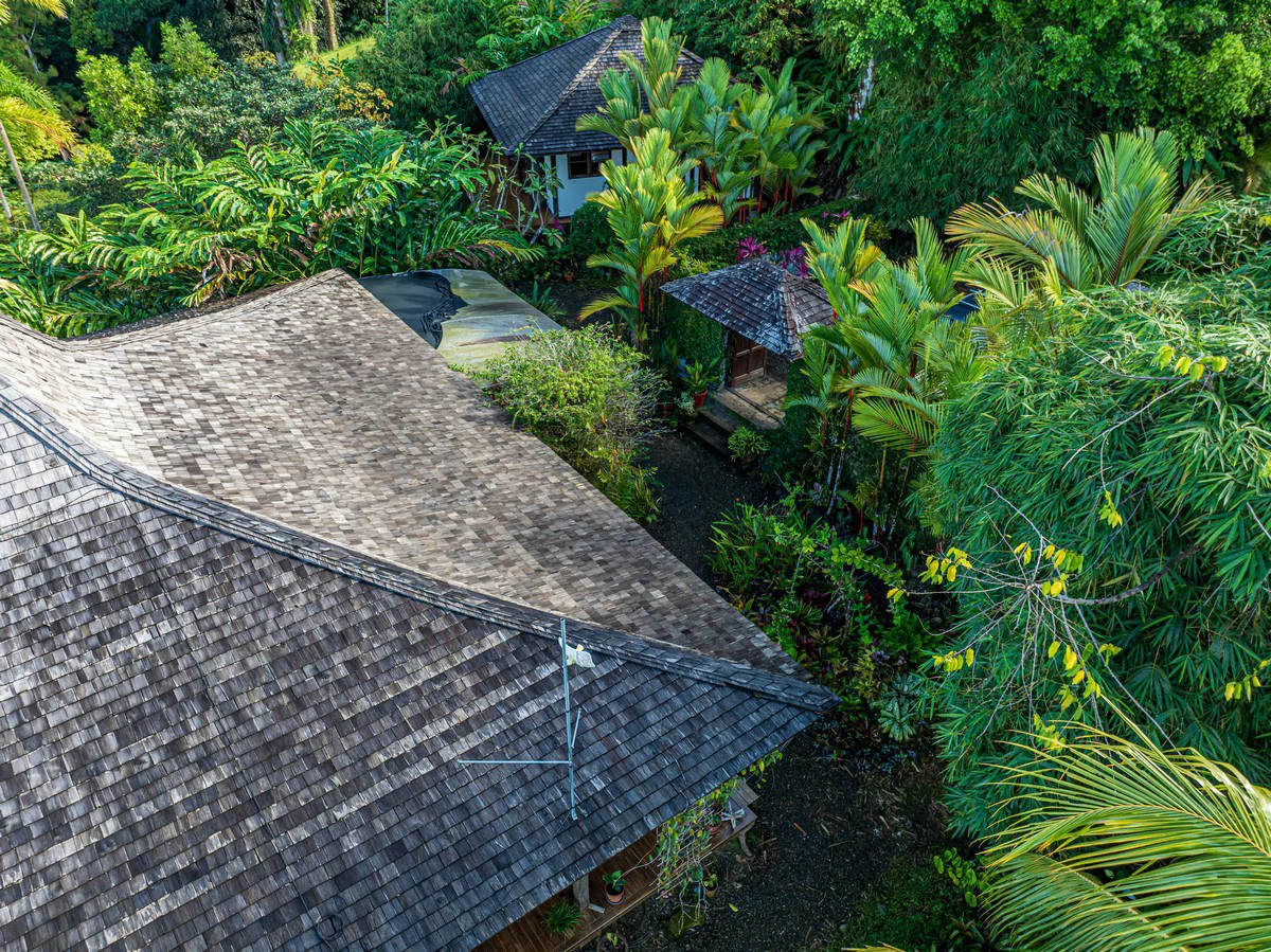 1.37 ACRES – 2 Bedroom Bali Style Home With Pool And THE BEST Ocean View!!!!! - Gallery image 50