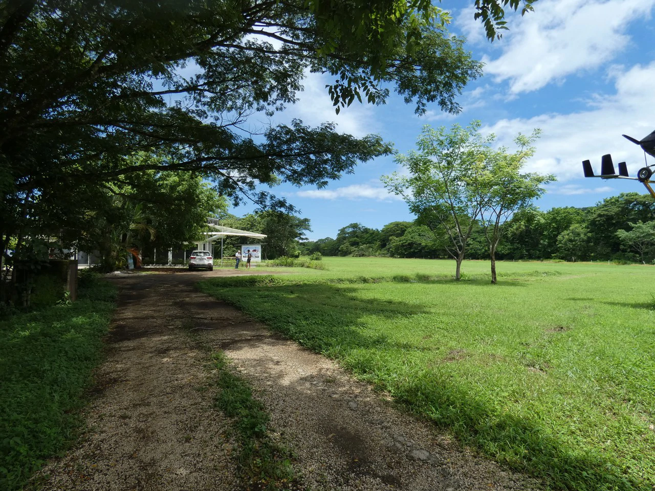 Samara properties for sale, Private General Aviation Airport with private Hangar, and Residential Opportunity - Gallery image 2