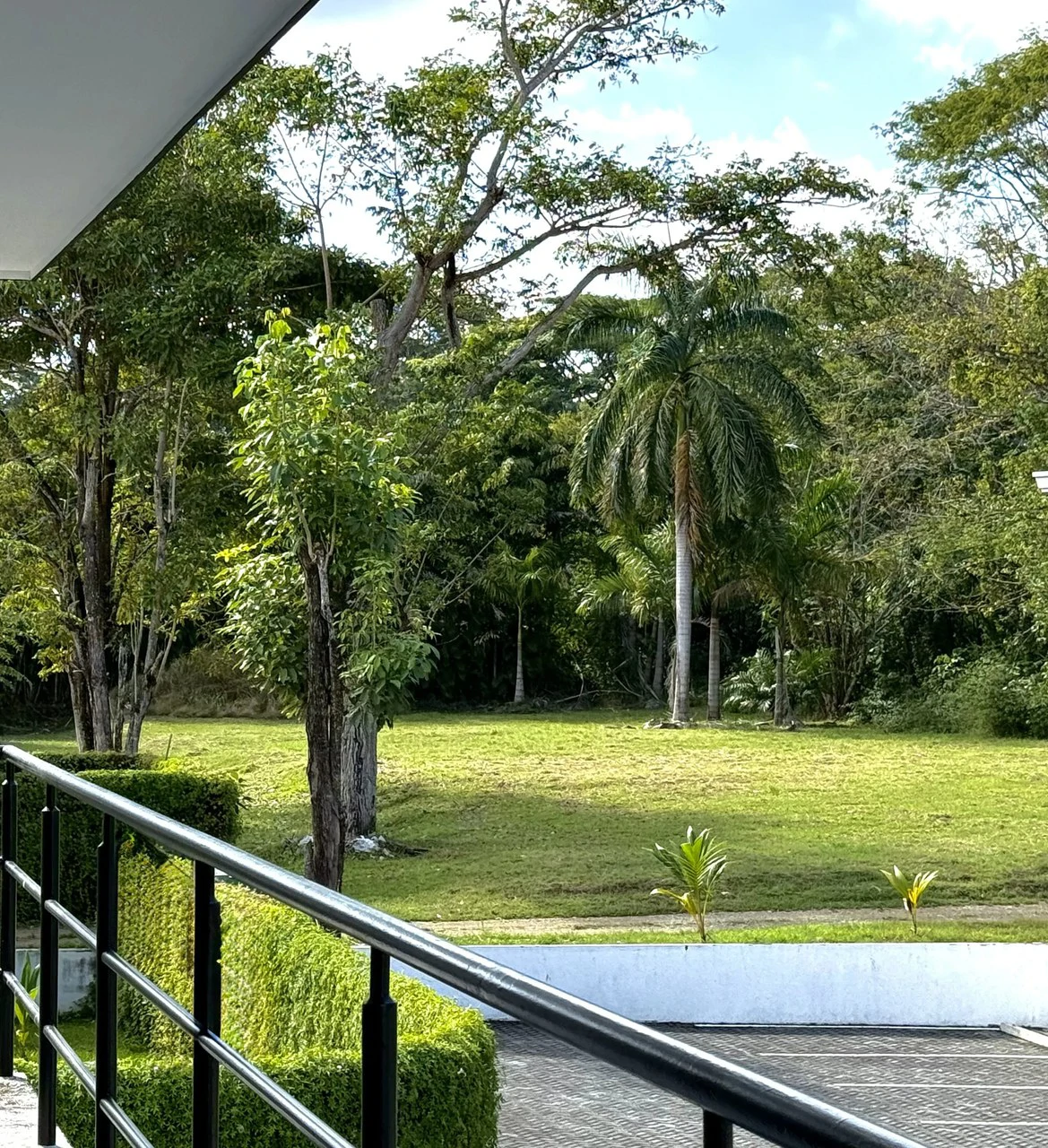 AZUL DEL MAR 34: $199,000 USD: with one-of-a-kind location with private beach, security, and amazing amenities!: Luxury resort-style living. Furnished and Financing Available - Gallery image 3