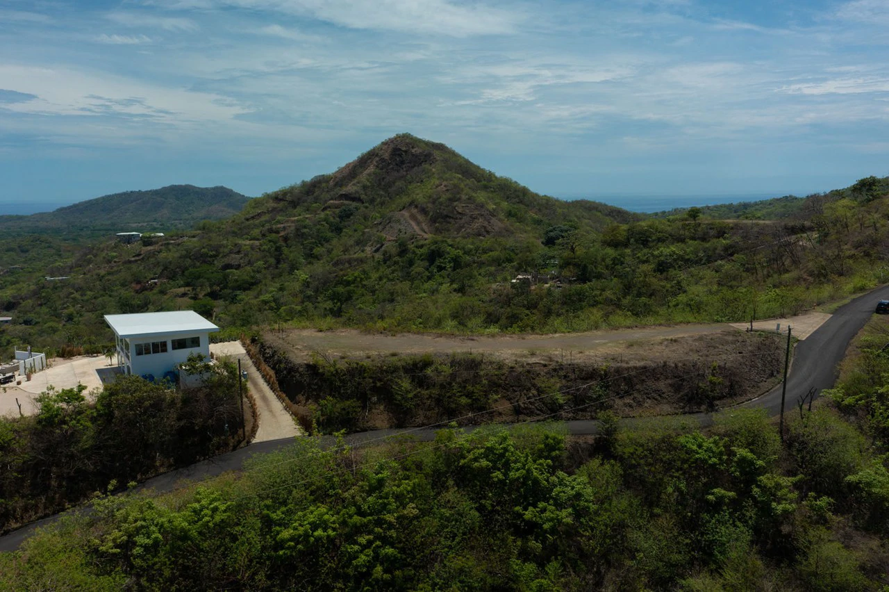 Corona del Cabo Lot 11: Top of the Ridge in Playa Grande - Gallery image 9