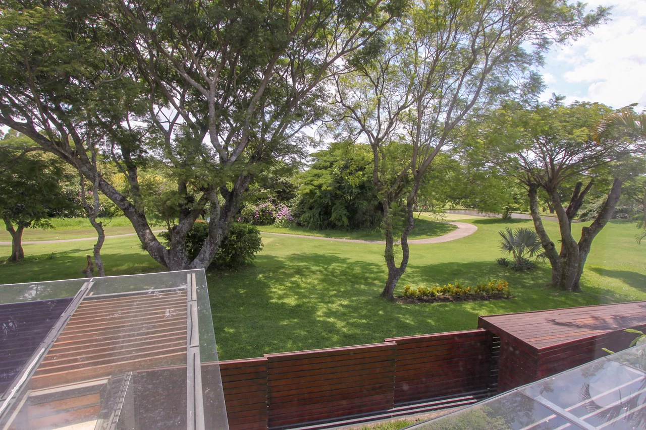 Modern Golf Course Haven: Spectacular Home in Valle del Sol, Santa Ana - Gallery image 29