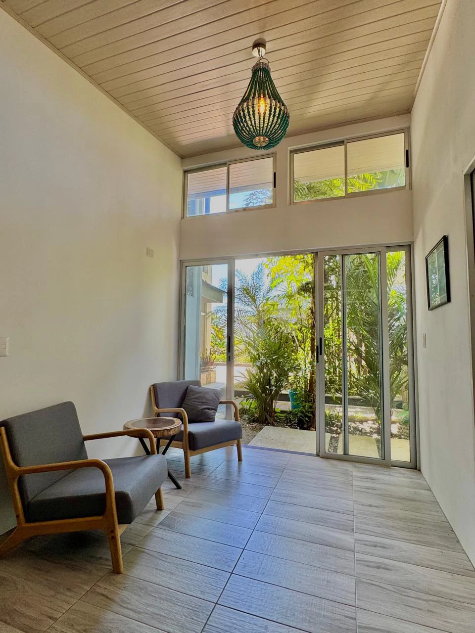 1.42 ACRES – 4 Bedrooms 2 Story Ocean-View Home With 2 Bedroom Guest House In Premium Beach Community, Walk to the Beach! - Gallery image 35