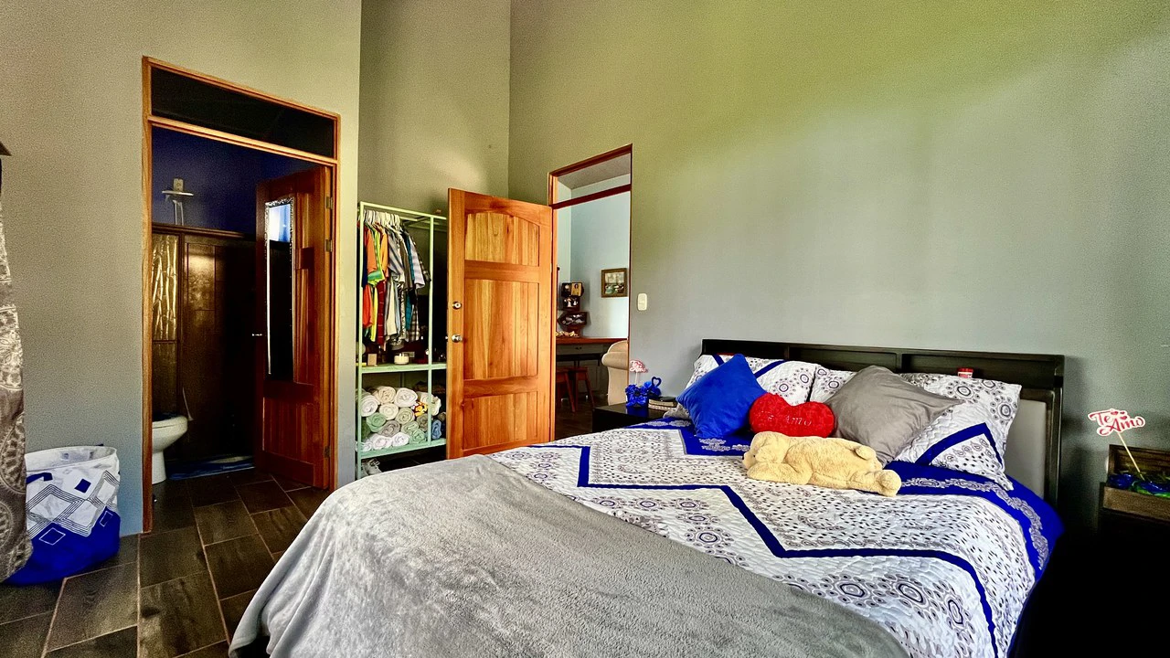 Mountain and Countryside House For Sale in Daniel Flores - Gallery image 15