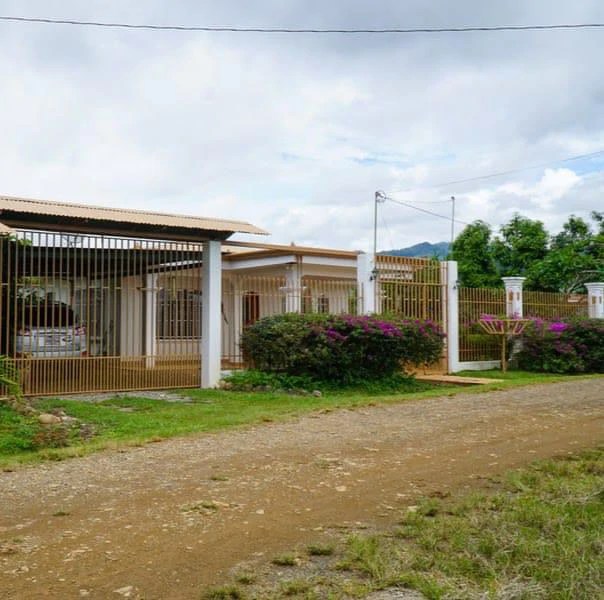 0.2 ACRES – 2 Bedroom House In San Isidro With 360 Degree Mountain Views!!! - Gallery image 2