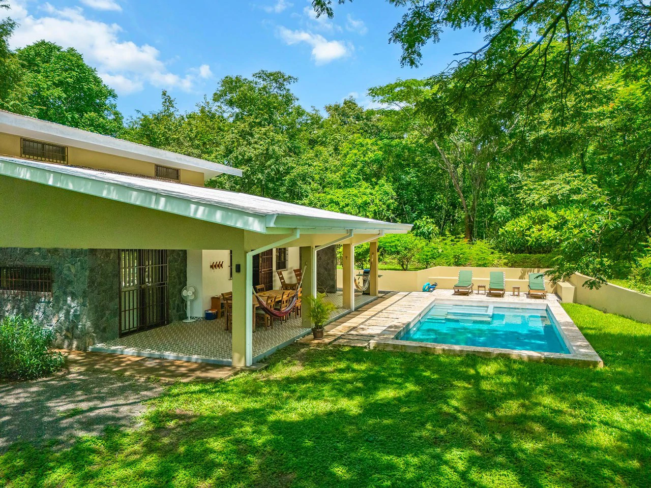 Campo de Sueños: Fresh 3BR Beach Home & Pool on 3/4 Acre - Gallery image 6