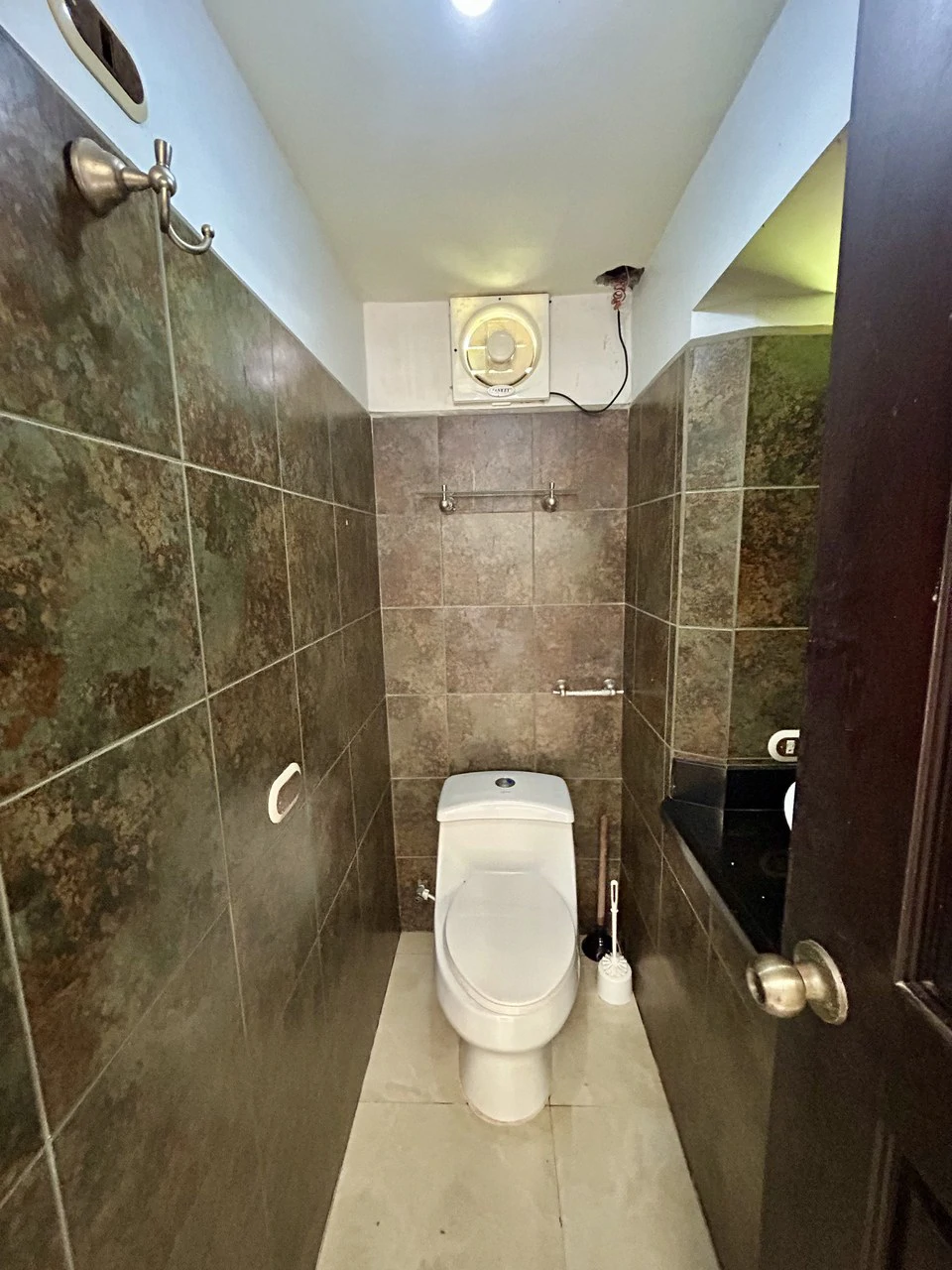 Fixer-Upper Home with an studio Office in Palmar Norte on a 7.58 Acres Property - Gallery image 35