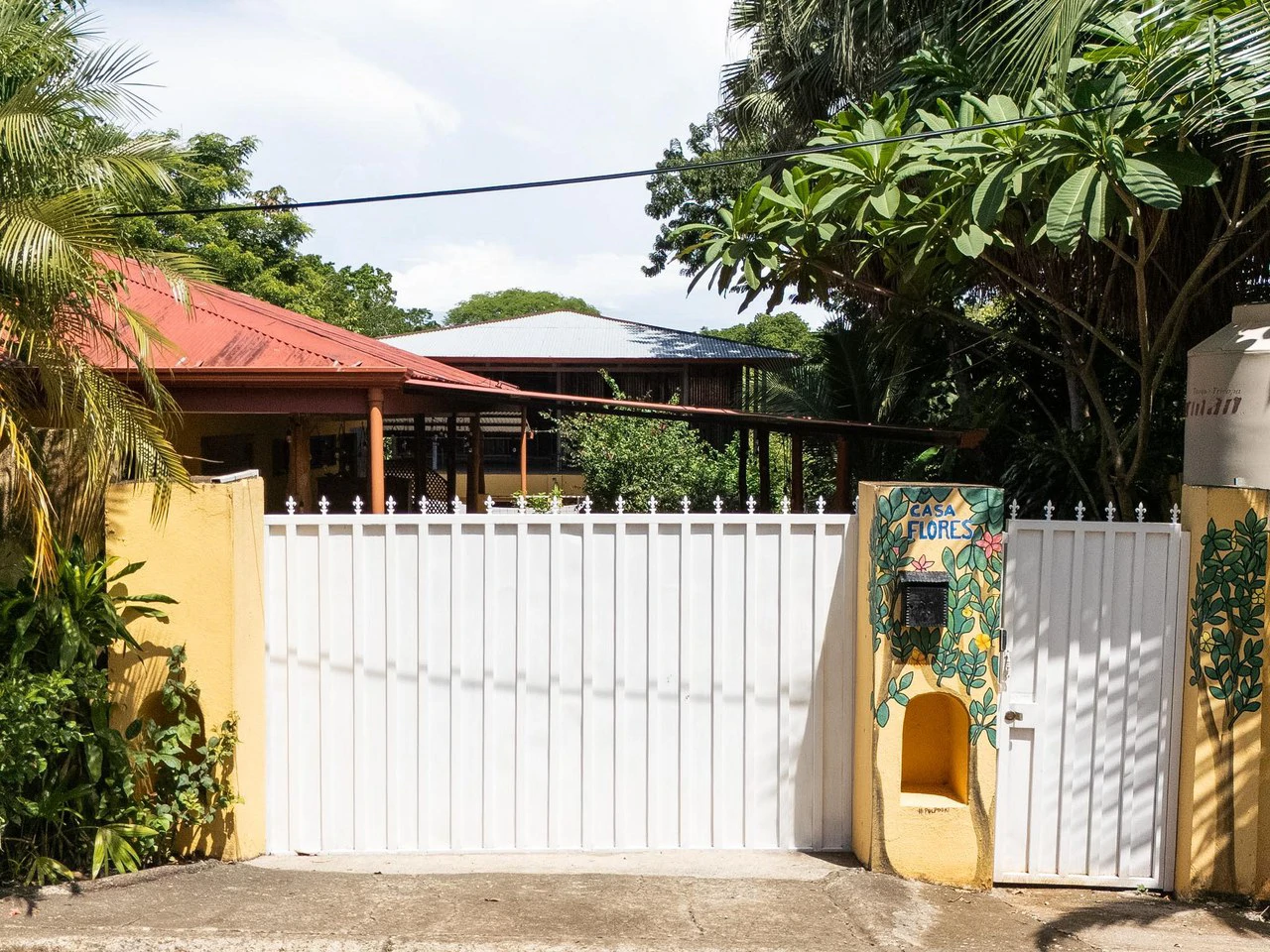Casa Flores: Downtown Playa Carrillo - Walking Distance to the Beach - photo 4
