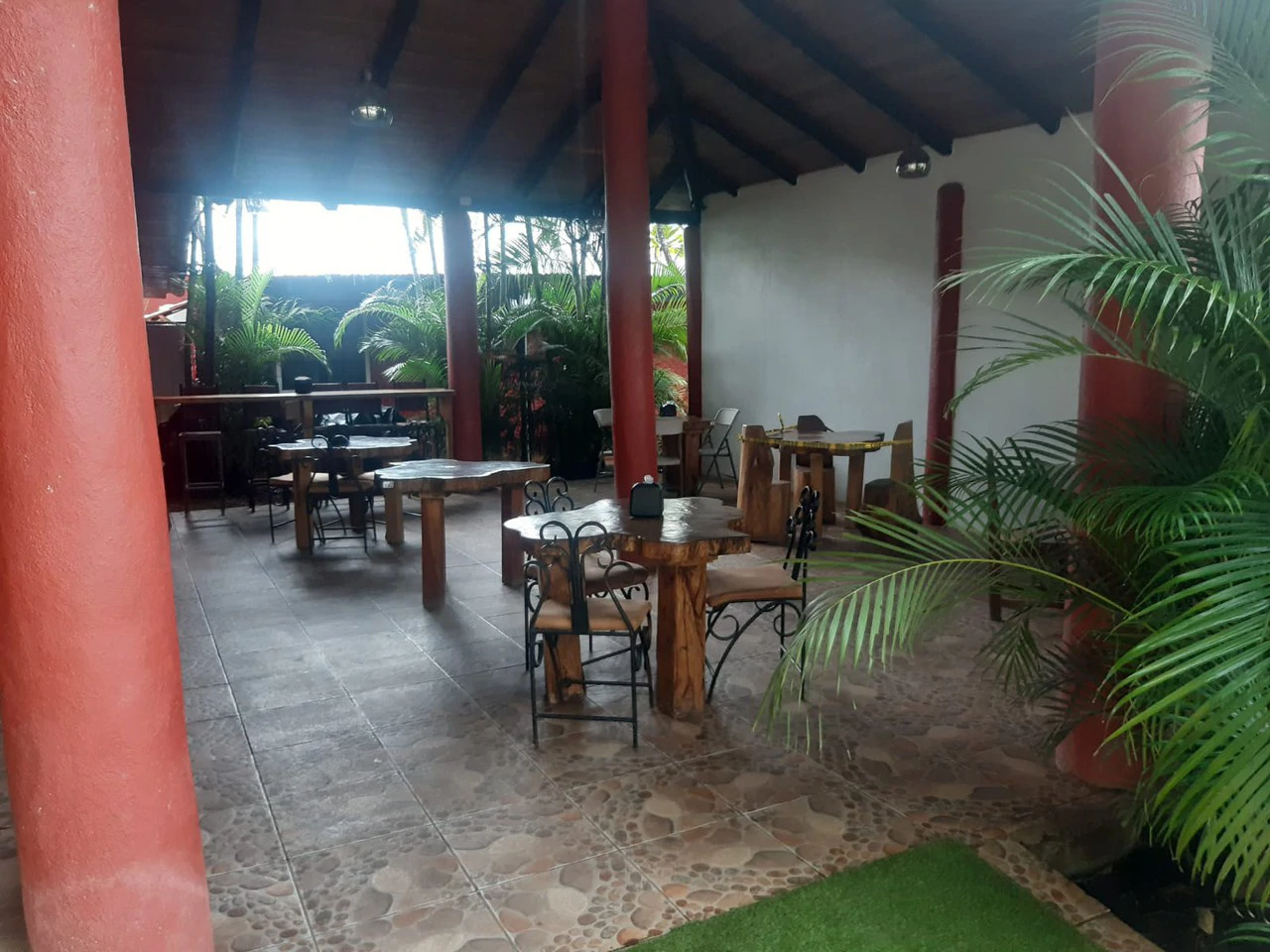 Apartments and Restaurant business for sale, commercial property in Huacas, 1 hour away from the airport of Liberia - Gallery image 9