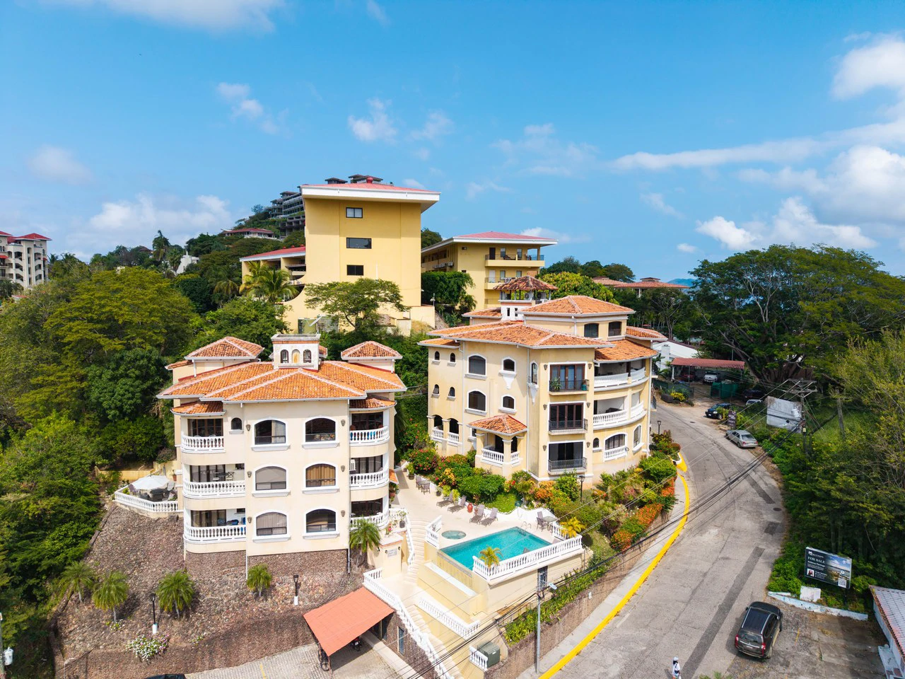 Tres Vistas Marina Real: Stunning 3BR Penthouse with Ocean & Marina Views - Gallery image 28