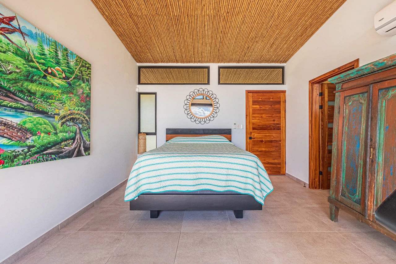 Iconic Luxury Estate with Unmatched Mountain Views | Manuel Antonio Estates - Gallery image 17