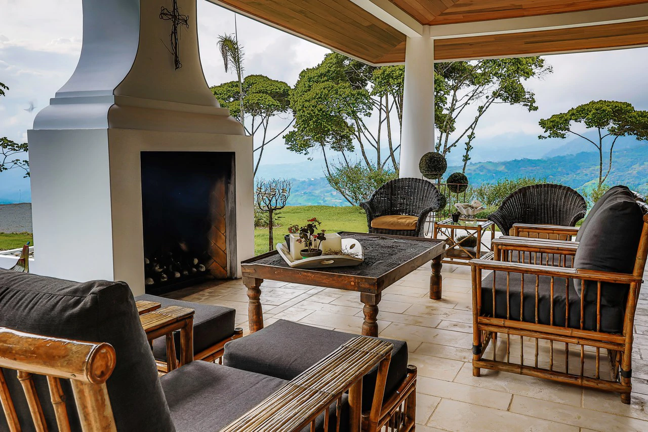 Custom Built Home in Dominical with 2 Building Sites in Costa Verde Estates - Gallery image 25