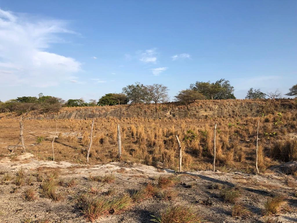 Airport Property - in front of route 21, Liberia - Gallery image 6