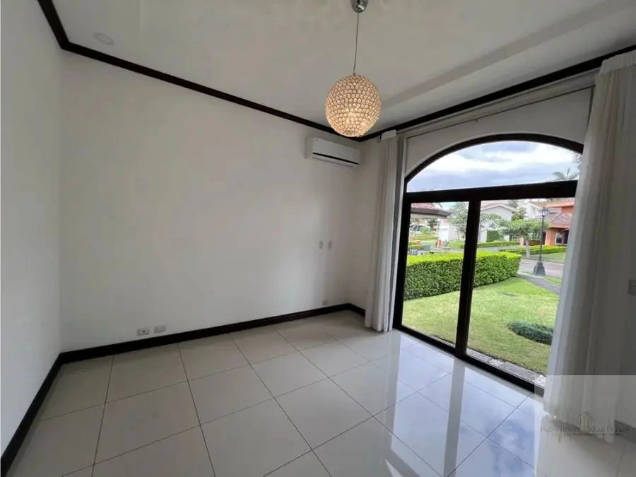 Beautiful Home in Colinas de Montealegre, Curridabat - Gallery image 33
