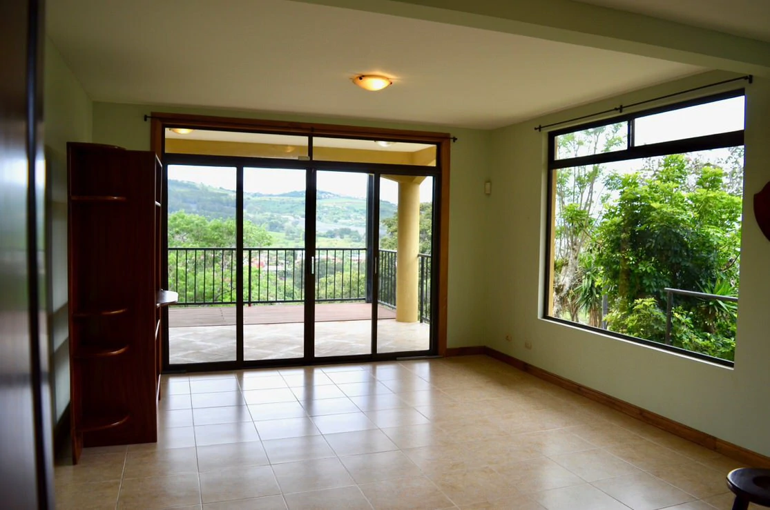 MOUNTAIN PROPERTY WITH VIEW AND 3 HOUSES - Gallery image 48