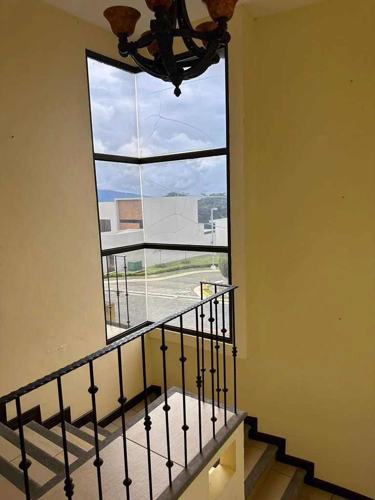 House For Sale in San Antonio - Gallery image 23