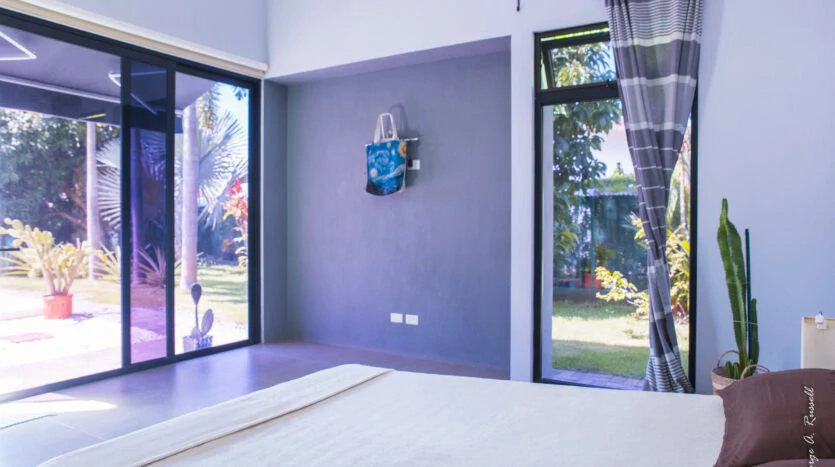 Beautiful Casa Irina, with pool and large yard: Close to the beach in tranquil Monterrey! - Gallery image 15