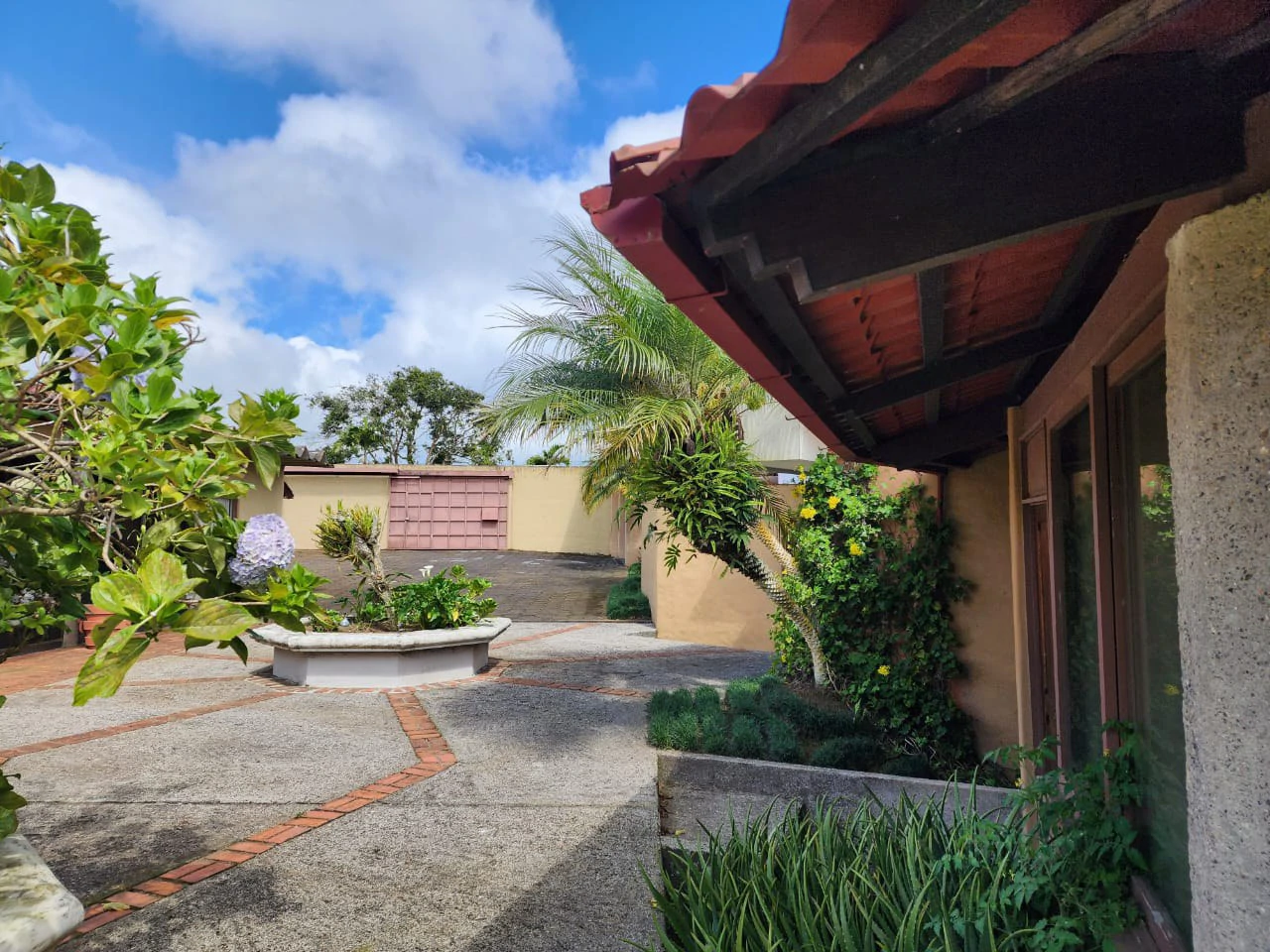 Villa For Sale in San Luis - Gallery image 13