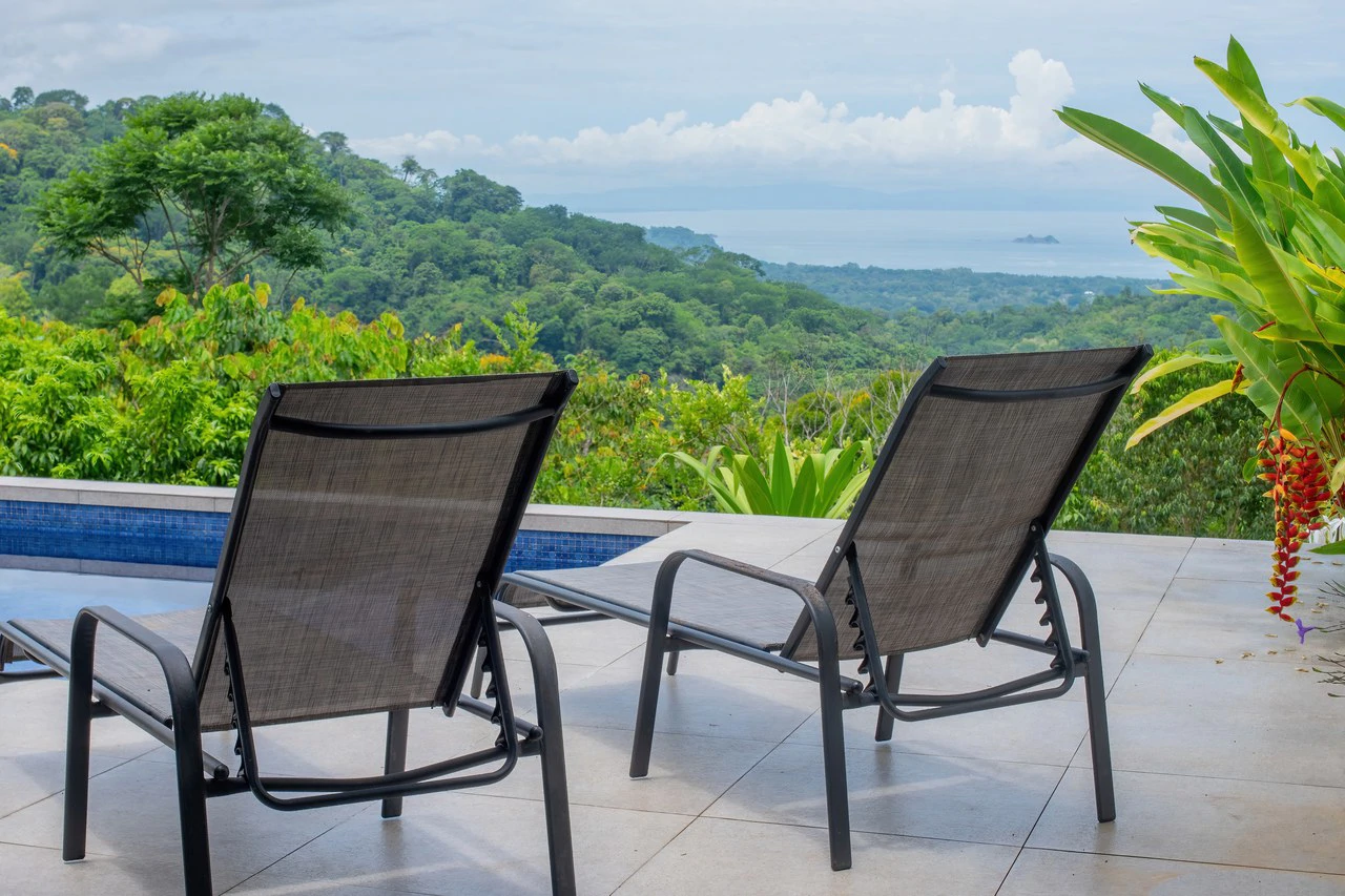 6.45 ACRES – 3 Bedroom Luxury Ocean View Home Surrounded By Vibrant Rainforest And Wildlife!!! - photo 24