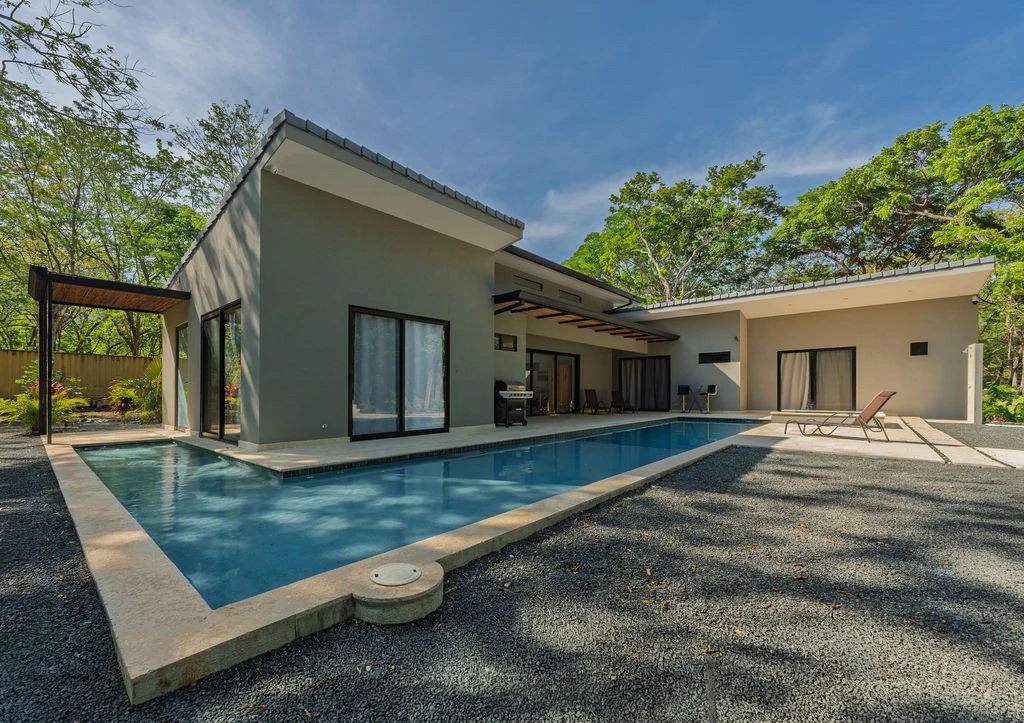 Casa Avalon: New 4-Bedroom Home on 1.48-Acre Lot – Build 2 More Structures, Just Minutes from the Beach! - Gallery image 40