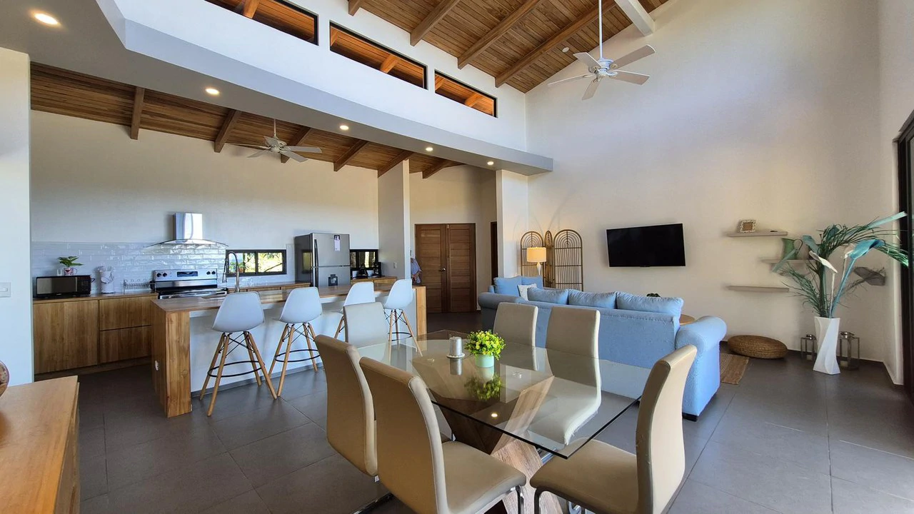 Casa Happy Eden: Elegant Ocean View Villa with Infinity Pool in Exclusive Boca del Toro – minutes from Carillo Beach - Gallery image 5